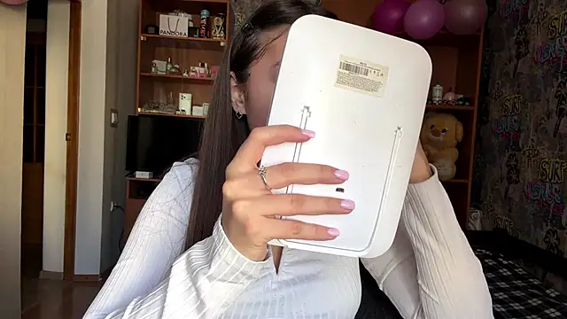 poly princess online show from March 9, 9:13 am