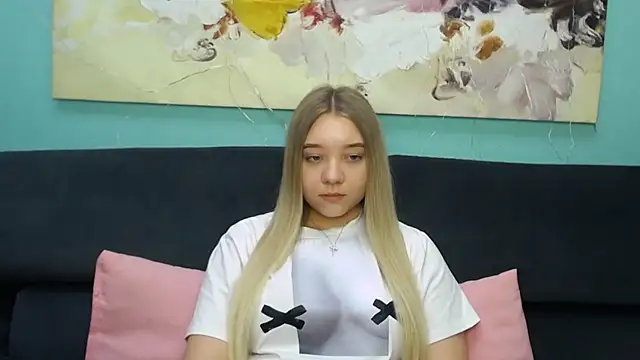 MilanaSiia online show from March 7, 5:43 pm