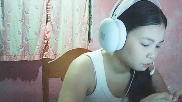 DessertFlower online show from May 3, 3:45 am