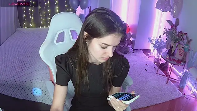 Ann Wood online show from March 16, 7:51 pm