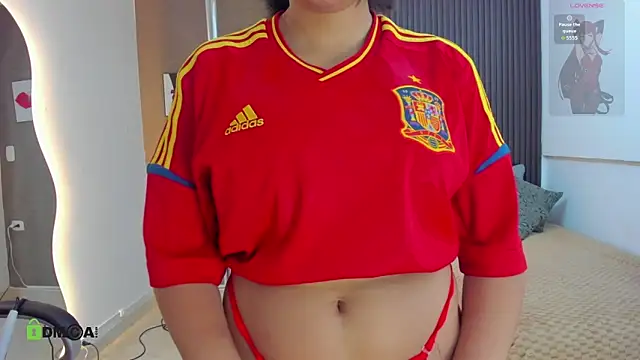 Tiphanysalvatore online show from March 14, 7:30 pm