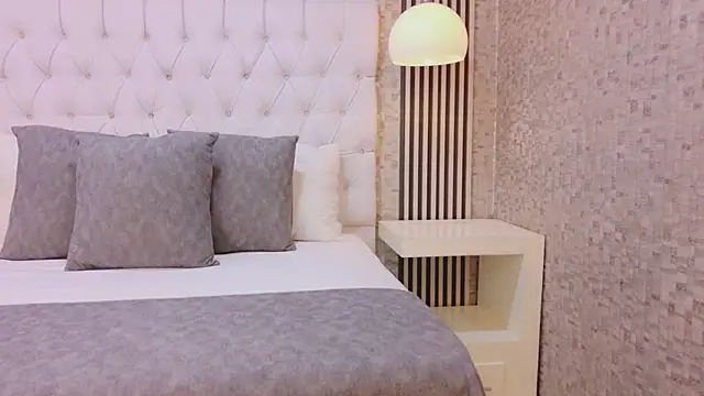 AmberHundson online show from March 7, 12:57 pm