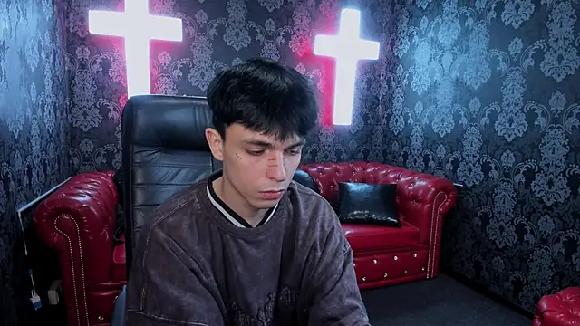 ClarkBev online show from February 21, 7:37 pm