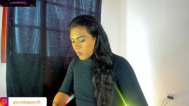 Jess Hoffman online show from February 25, 5:55 pm