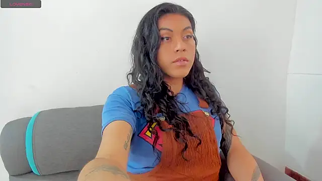 Jess Hoffman online show from April 30, 8:04 pm