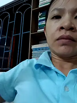 kieuqueen92 online show from March 3, 1:28 pm