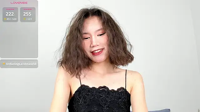 Snapshot of Kiraeko chatting on May 20, 2:29 am Kiraeko online show from May 20, 2:29 am