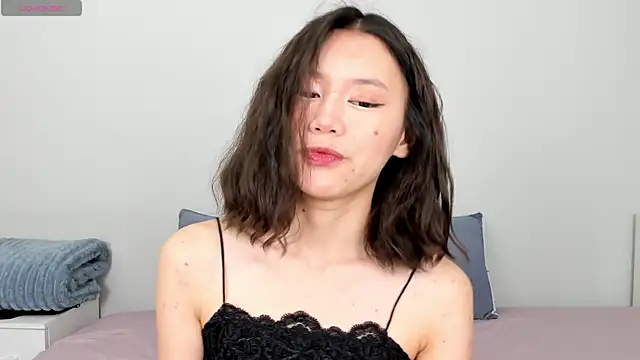 Snapshot of Kiraeko chatting on May 26, 5:14 am Kiraeko online show from May 26, 5:14 am