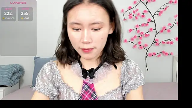 Snapshot of Kiraeko chatting on June 18, 10:25 pm Kiraeko online show from June 18, 10:25 pm