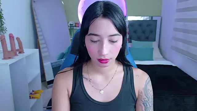 ivvoncute online show from July 16, 1:11 am
