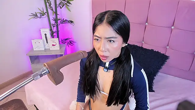 Valecute  online show from April 27, 7:56 pm