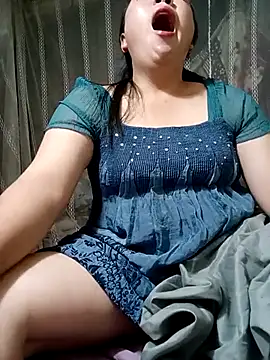 Snapshot of Lucky_girl_4 chatting on March 31, 3:01 pm Lucky girl 4 online show from March 31, 3:01 pm