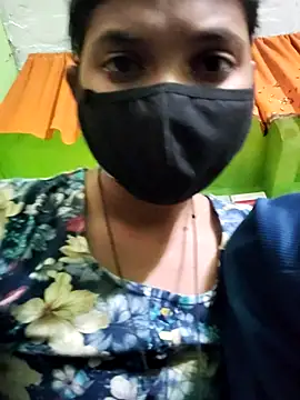 Snapshot of Cute_aroshi chatting on March 9, 9:24 am Cute aroshi online show from March 9, 9:24 am