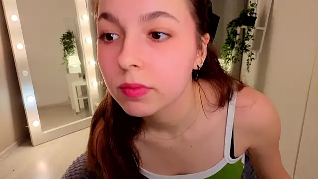 BellaThery online show from February 23, 5:05 am