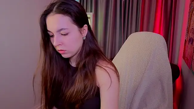 BellaThery online show from July 11, 4:48 am