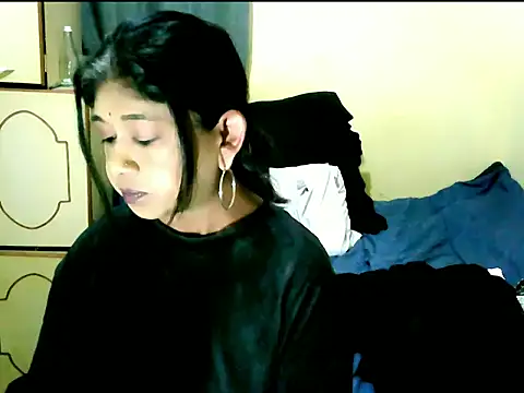Snapshot of IndianPleasures21 chatting on June 27, 4:39 am IndianPleasures21 online show from June 27, 4:39 am
