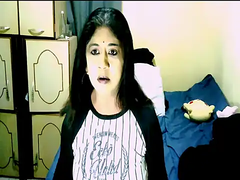 Snapshot of IndianPleasures21 chatting on June 30, 2:29 pm IndianPleasures21 online show from June 30, 2:29 pm