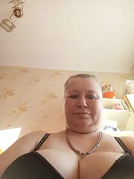KiraStanton online show from June 13, 4:05 pm