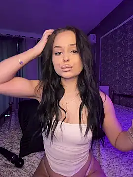 Snapshot of Olivia_Noor chatting on May 17, 4:58 pm Olivia Noor online show from May 17, 4:58 pm