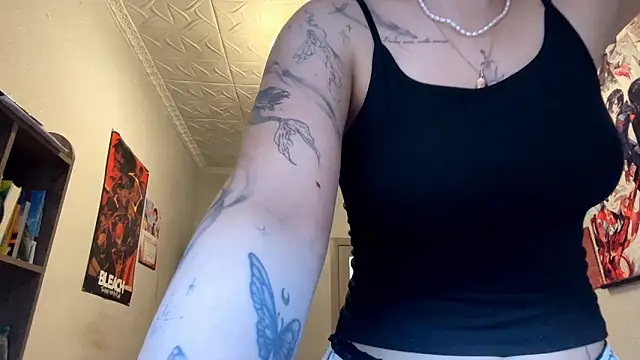 AshlynWabasha online show from March 9, 1:26 pm