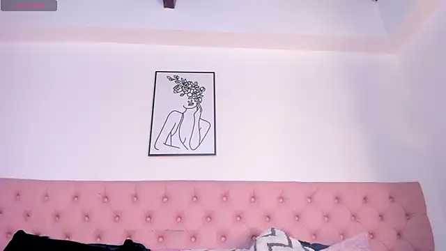 Snapshot of ZeynepYilmaz chatting on March 17, 3:44 am ZeynepYilmaz online show from March 17, 3:44 am