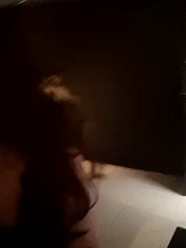 milk chloe  online show from April 28, 1:49 pm