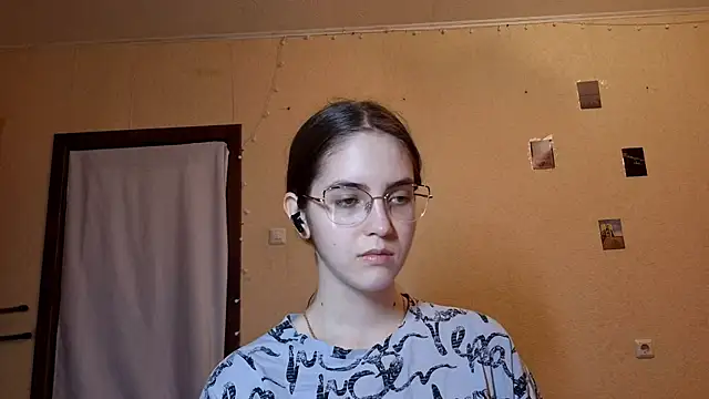 Katelemon online show from June 4, 10:21 am