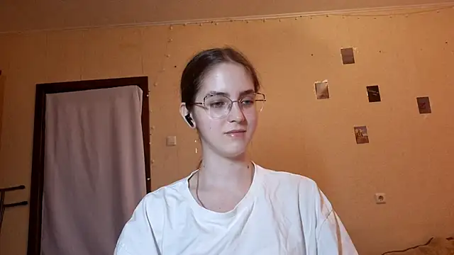 Katelemon online show from June 8, 1:11 pm