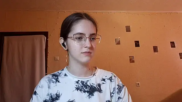 Katelemon online show from June 9, 10:49 am