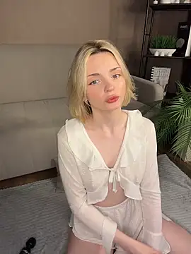 MaryFlare online show from March 15, 11:44 pm