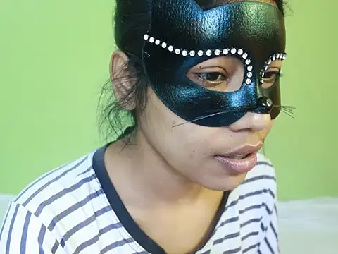 Snapshot of mrsdevika chatting on April 9, 8:53 am mrsdevika online show from April 9, 8:53 am