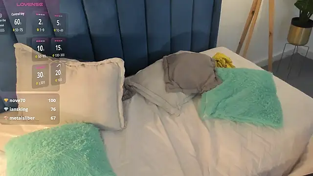  jamiila online show from March 8, 2:04 am