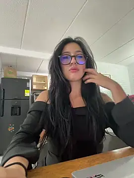 susi chimm online show from March 6, 2:08 am