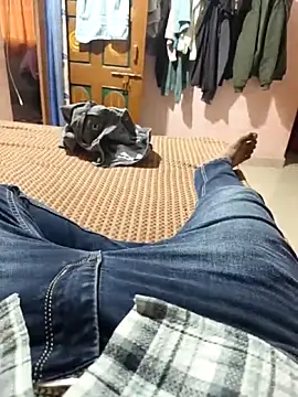 Snapshot of Fantasy_King_3939 chatting on February 23, 7:06 am Fantasy King 3939 online show from February 23, 7:06 am