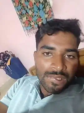 Snapshot of Fantasy_King_3939 chatting on February 25, 9:19 am Fantasy King 3939 online show from February 25, 9:19 am