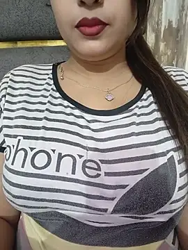 Snapshot of Shanaya-Hotty chatting on June 23, 8:18 pm Shanaya-Hotty online show from June 23, 8:18 pm