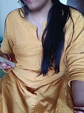 Snapshot of Queenlipx chatting on May 19, 8:42 am Queenlipx online show from May 19, 8:42 am
