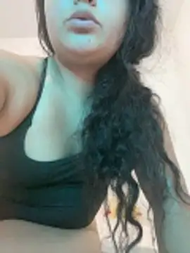 scarlettmon0 online show from May 6, 6:19 am