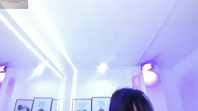 Chloe meoww online show from July 4, 12:00 pm