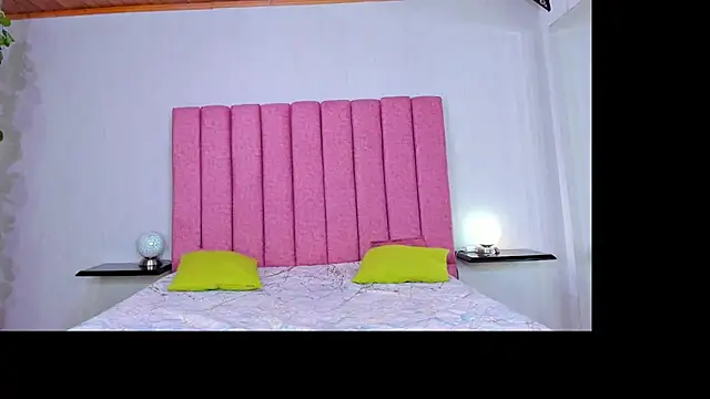 JennieRider online show from March 11, 7:09 pm