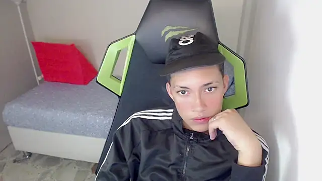 Street poemm  online show from March 18, 10:24 pm