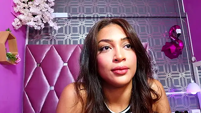 PAU TAFUR online show from April 23, 3:41 am