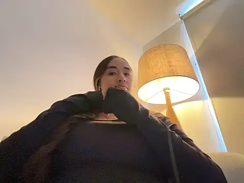 Eyssha online show from February 22, 7:34 pm