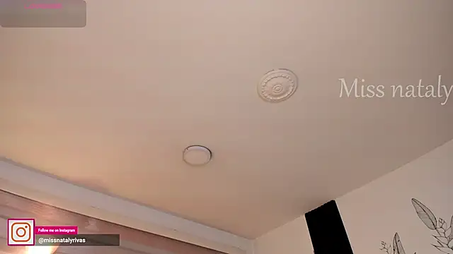 missnataly online show from April 24, 11:07 pm