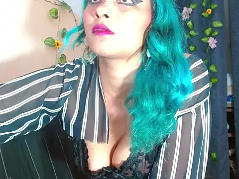 Snapshot of powderblu69 chatting on March 26, 2:28 am powderblu69 online show from March 26, 2:28 am