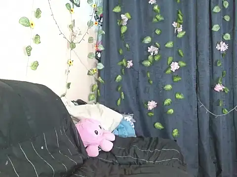 Snapshot of powderblu69 chatting on March 27, 9:25 pm powderblu69 online show from March 27, 9:25 pm