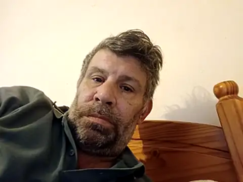 stud2512 online show from April 29, 5:52 pm