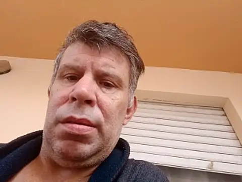 stud2512 online show from June 15, 6:26 am