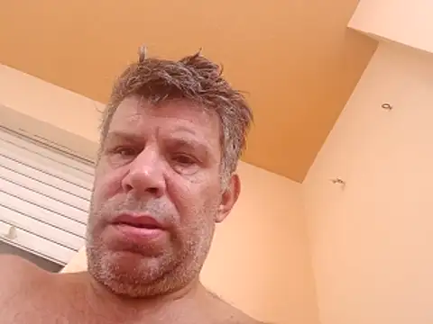 stud2512 online show from June 19, 6:40 am