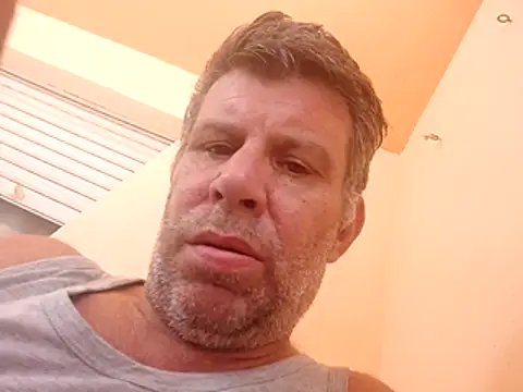 stud2512 online show from June 20, 12:41 pm